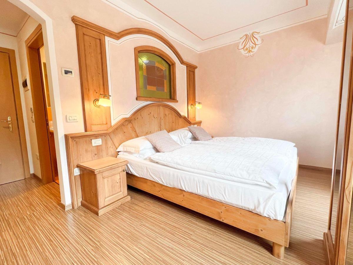 מולבנו Alledolomiti Boutique Lake Hotel - Adults Friendly מראה חיצוני תמונה