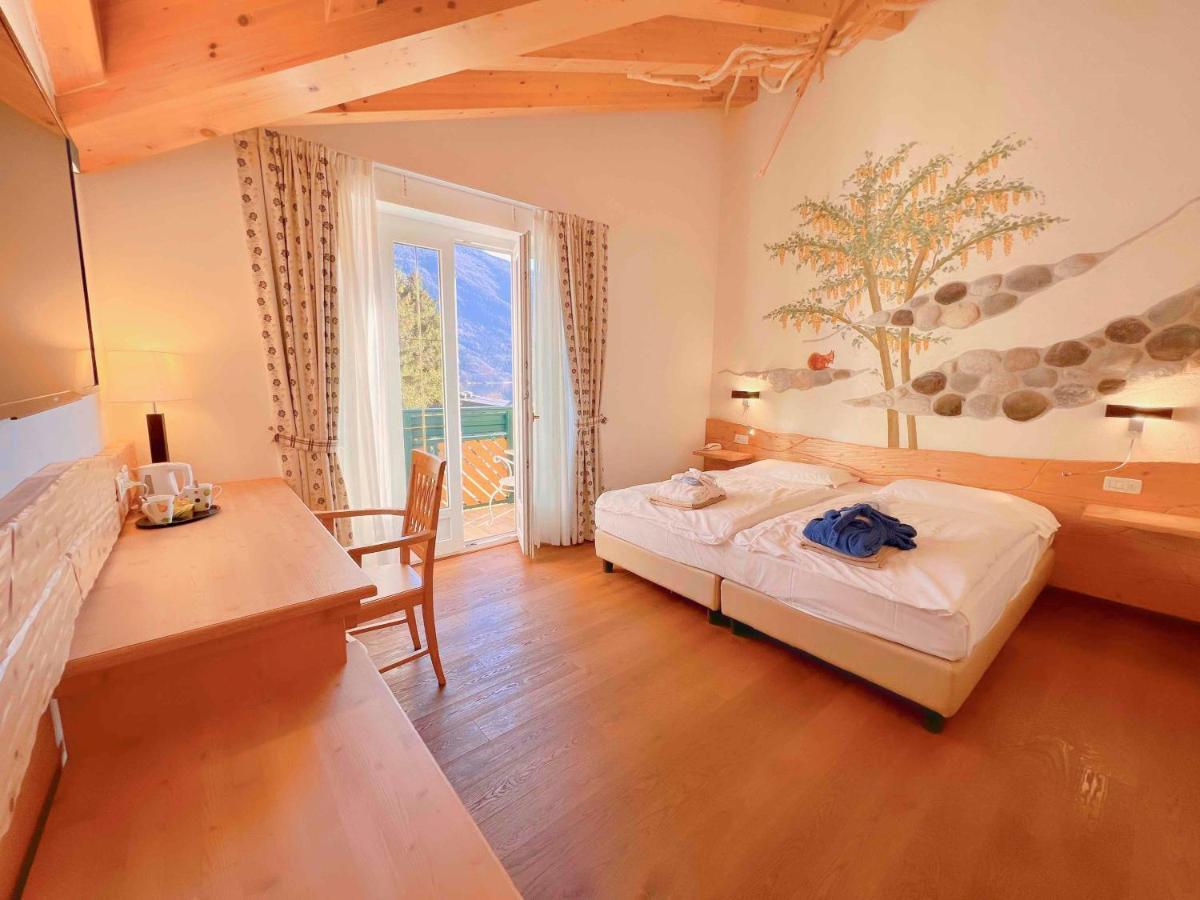מולבנו Alledolomiti Boutique Lake Hotel - Adults Friendly מראה חיצוני תמונה