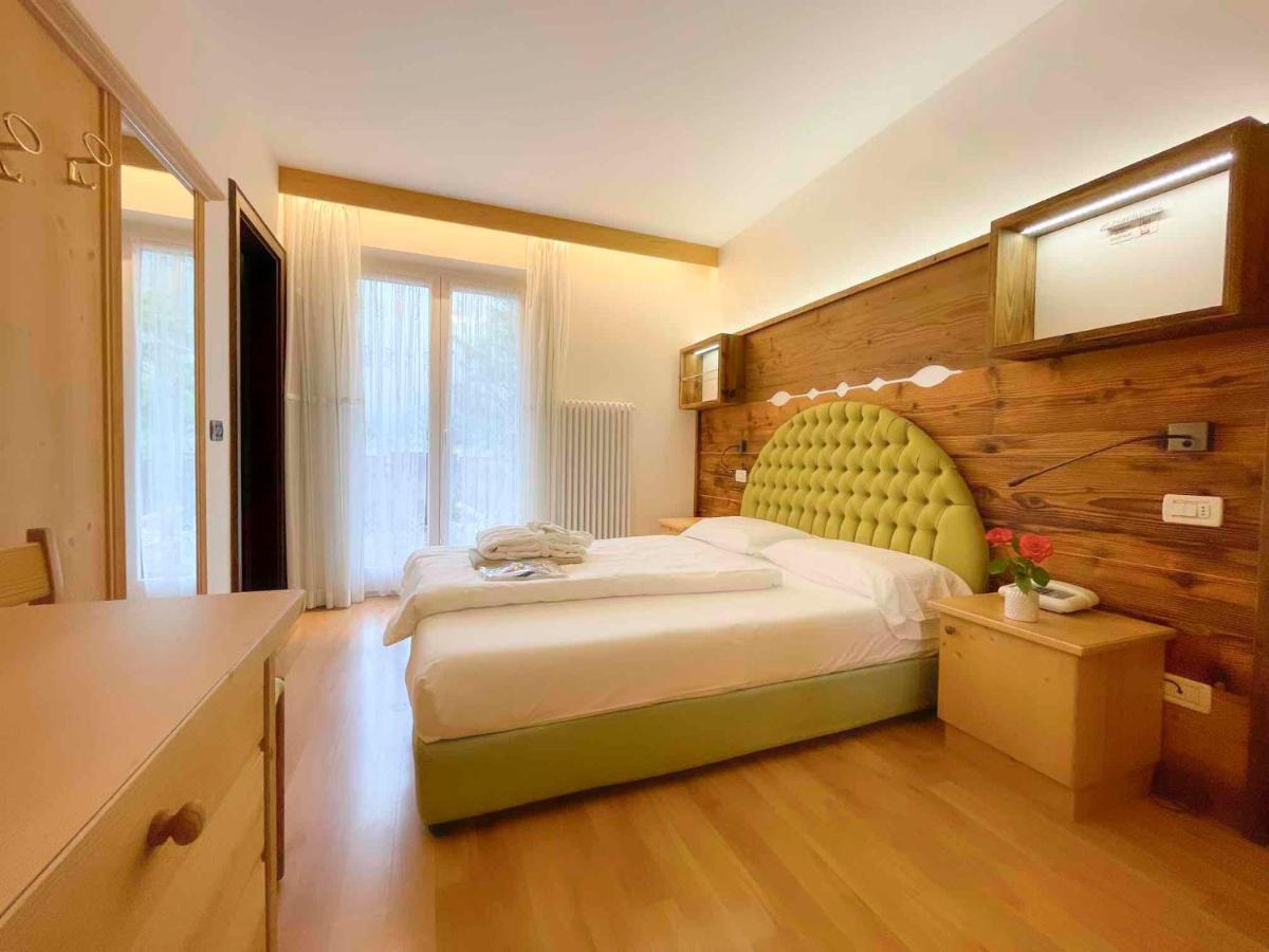 מולבנו Alledolomiti Boutique Lake Hotel - Adults Friendly מראה חיצוני תמונה