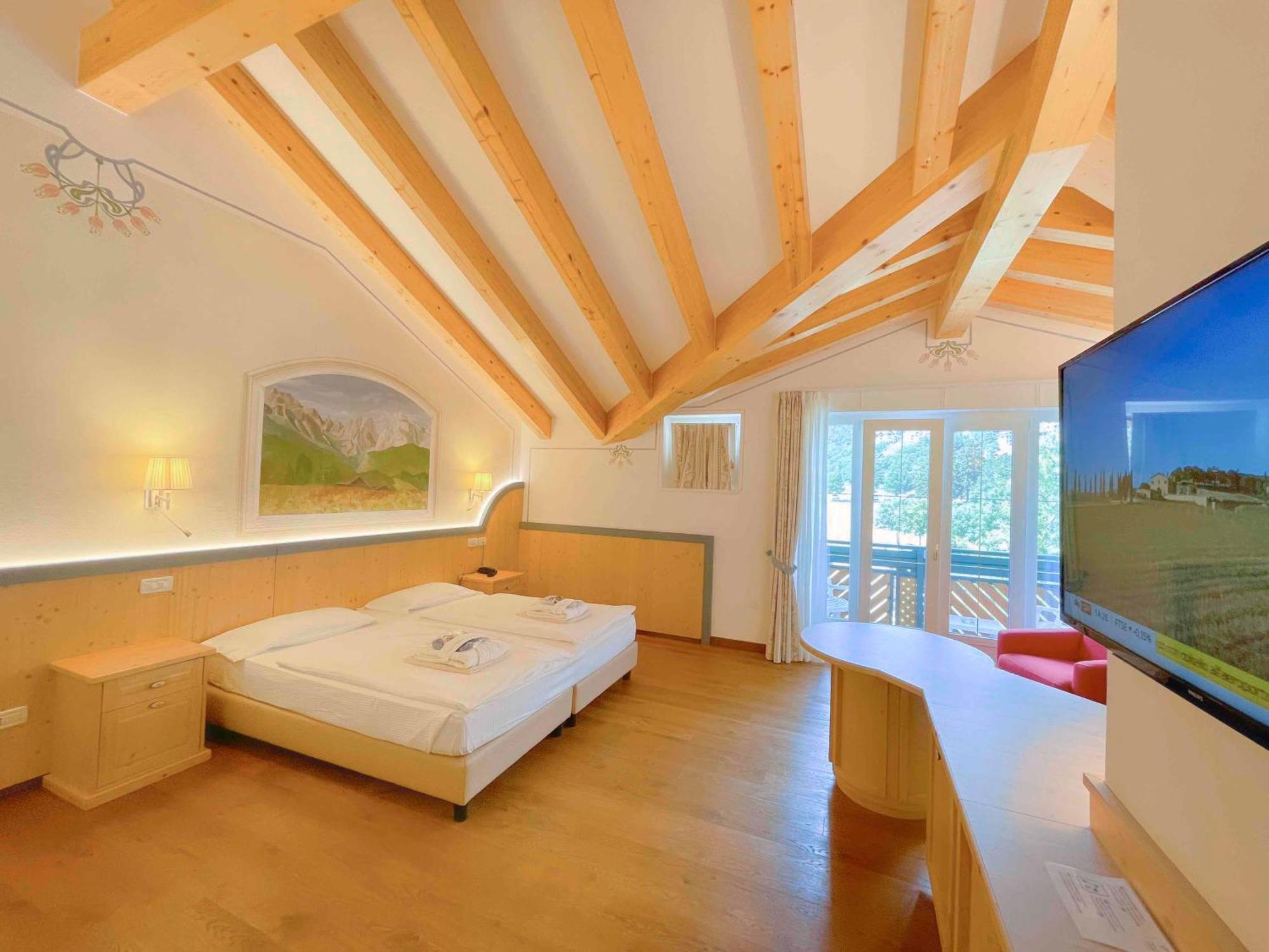 מולבנו Alledolomiti Boutique Lake Hotel - Adults Friendly מראה חיצוני תמונה