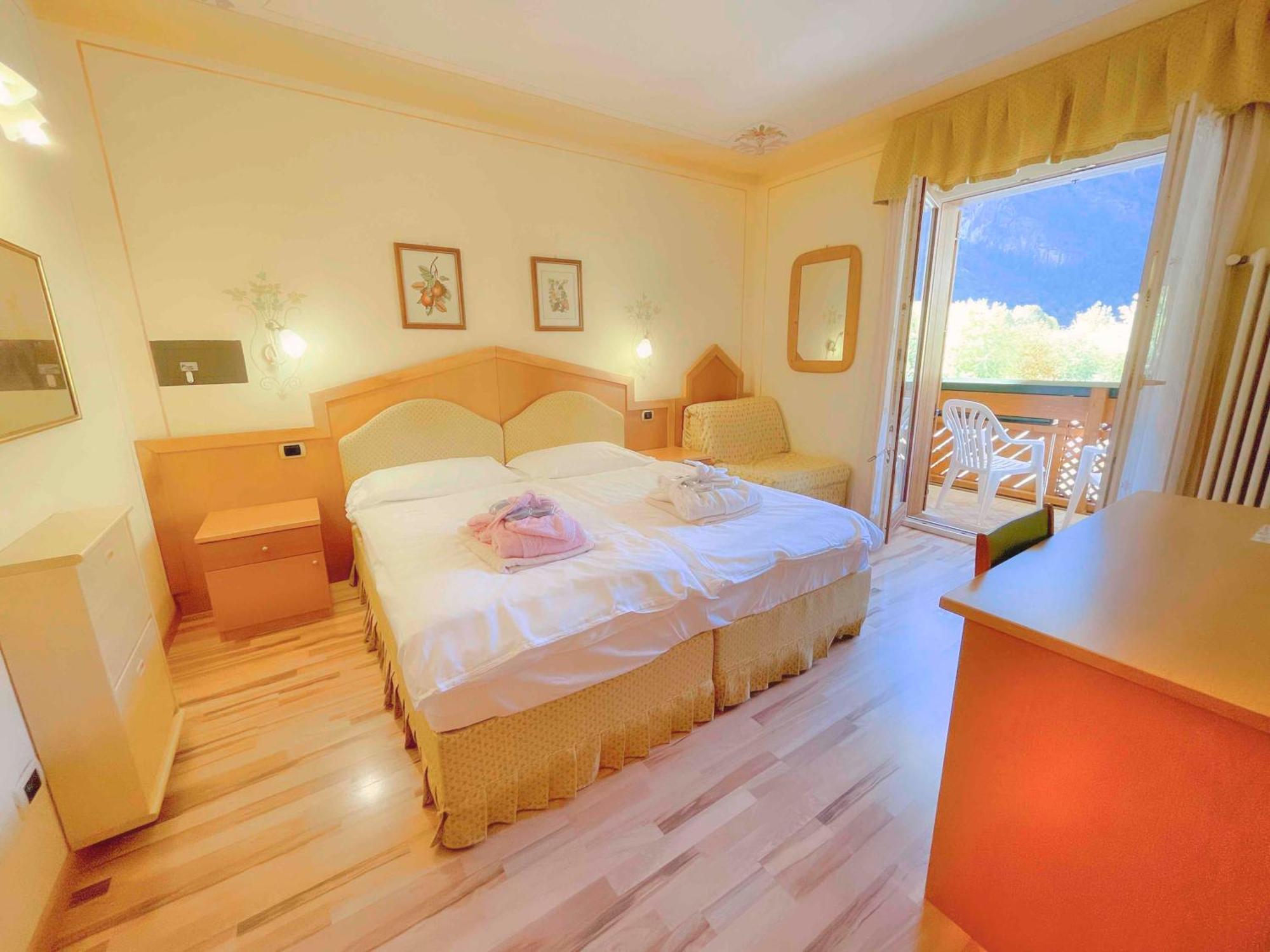 מולבנו Alledolomiti Boutique Lake Hotel - Adults Friendly מראה חיצוני תמונה
